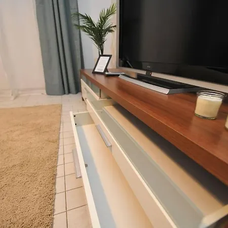Apartment Excellent Price For A Family Or Group Of Travelers *
