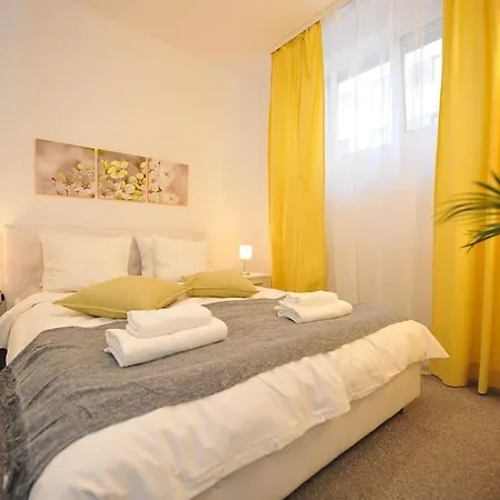 Excellent Price For A Family Or Group Of Travelers *