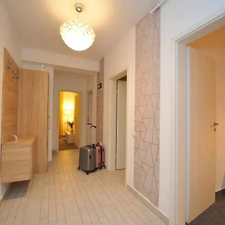 Excellent Price For A Family Or Group Of Travelers * Bukarest