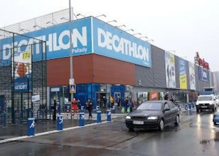 Excellent Price For A Family Or Group Of Travelers Bukarest