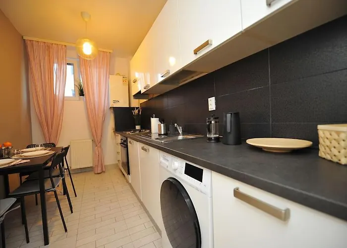 Excellent Price For A Family Or Group Of Travelers *