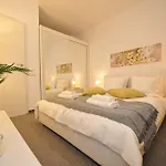 公寓 Excellent Price For A Family Or Group Of Travelers 布加勒斯特