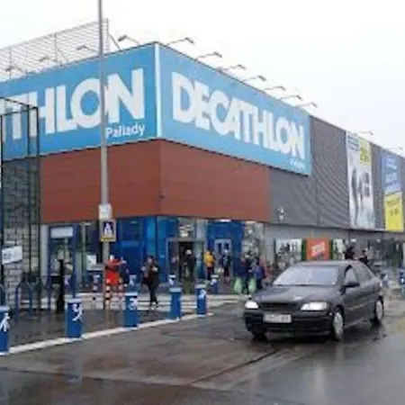 Excellent Price For A Family Or Group Of Travelers 부쿠레슈티